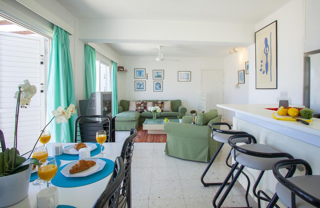 Protaras Holiday Suite Annie エクステリア 写真