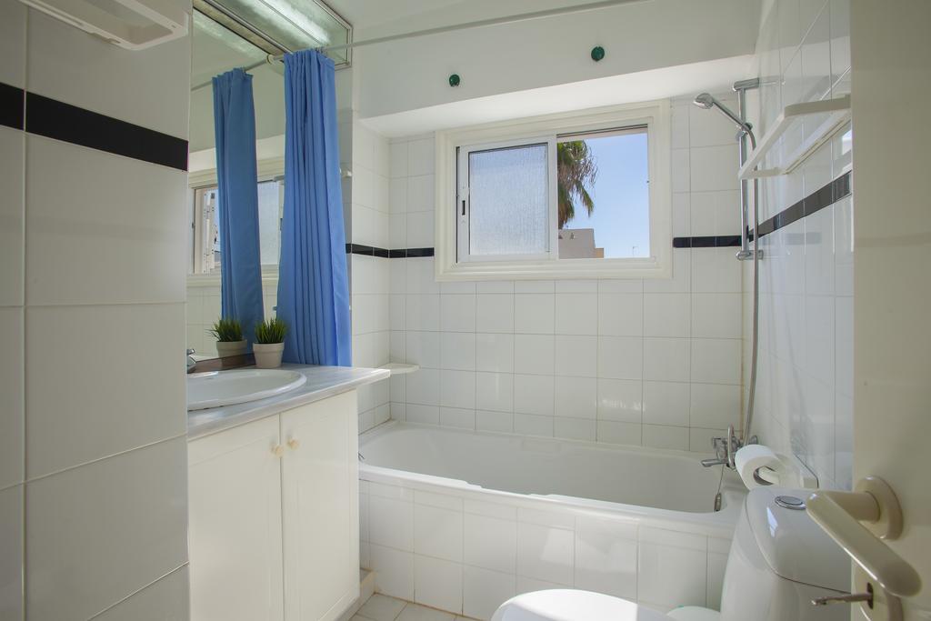 Protaras Holiday Suite Annie エクステリア 写真